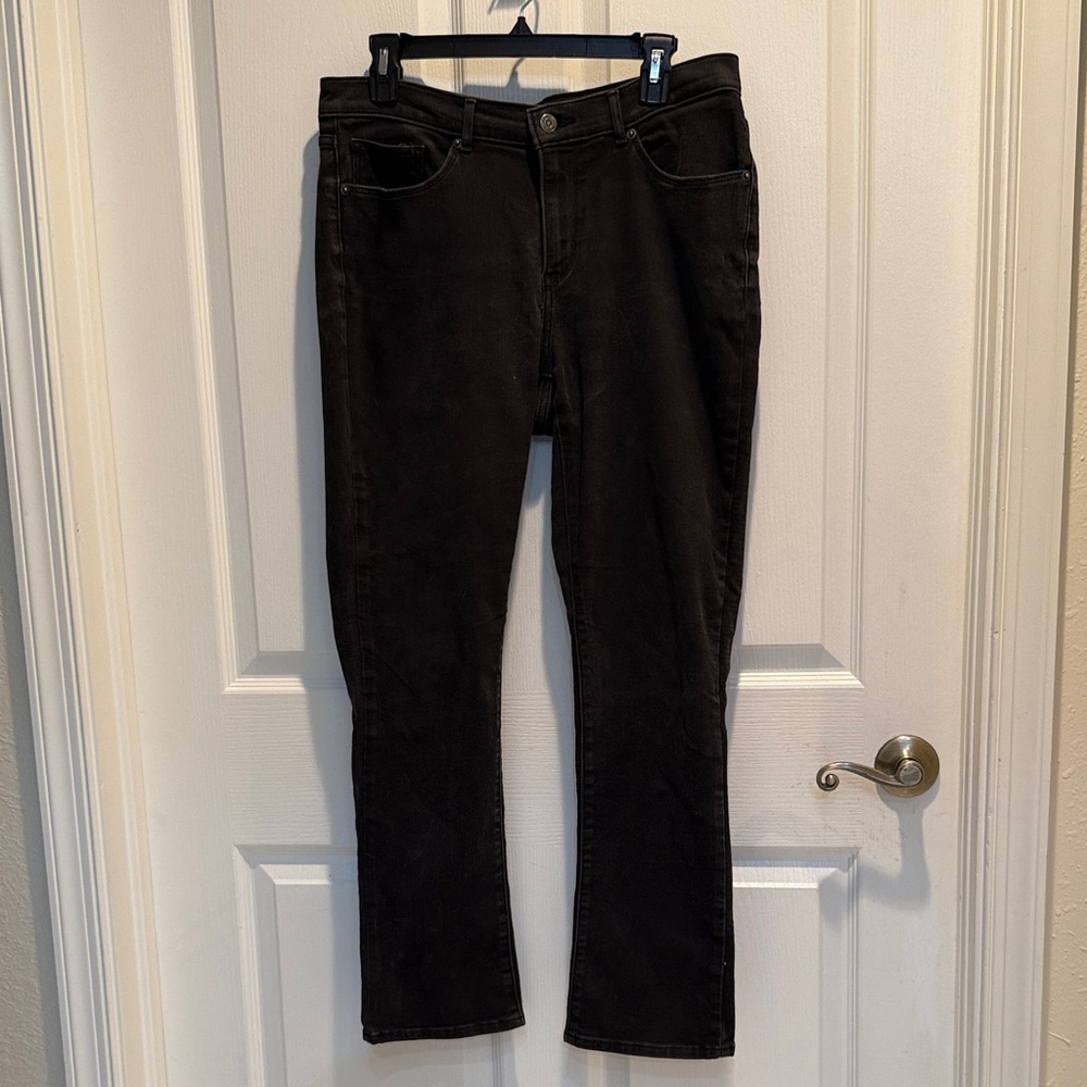 Levi's Black Straight-Leg Women's 5 Pocket Jeans W31 L 30